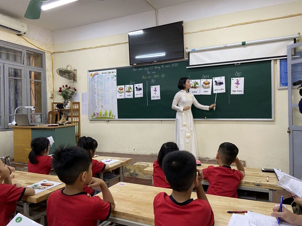 TỔ CHỨC CHUYÊN ĐỀ “ĐỔI MỚI PHƯƠNG PHÁP SINH HOẠT CHUYÊN MÔN”