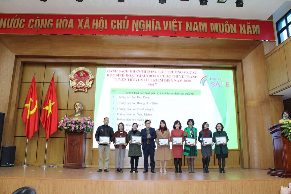 "Tô màu ý tưởng - Thắp sáng tương lai"