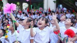 Học sinh Hà Nội học trực tuyến từ 6-9, đảm bảo có đủ sách giáo khoa trước khai giảng