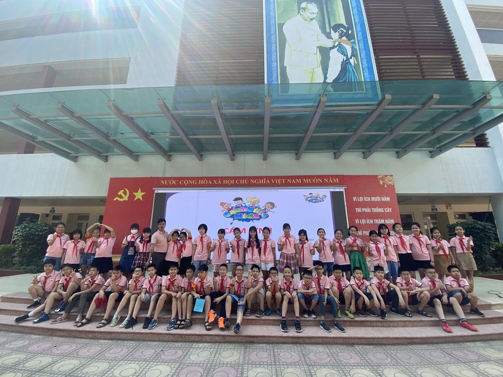 Học sinh khối 5 trường Tiểu học Hoàng Hoa Thám hào hứng tham gia chương trình hướng dẫn Quản lí Tài chính – CASHVILLE KIDZ