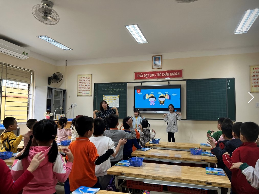 Sôi nổi Hội giảng – Hội học tại trường TH Hoàng Hoa Thám