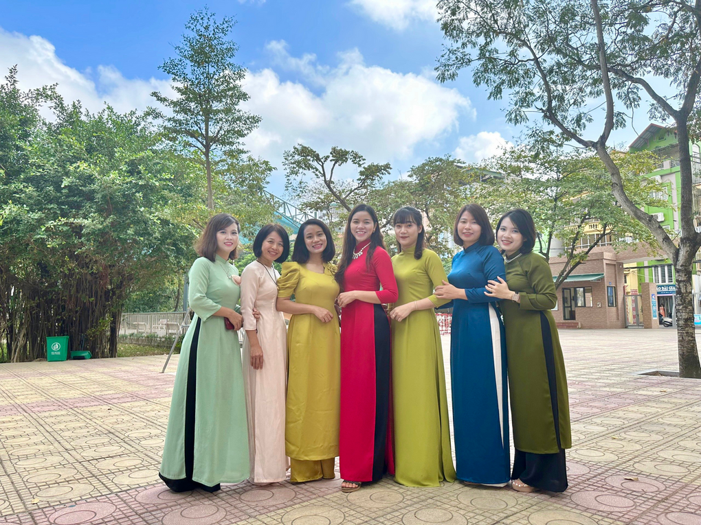 Tưng bừng đón chào ngày hội của các thầy cô giáo