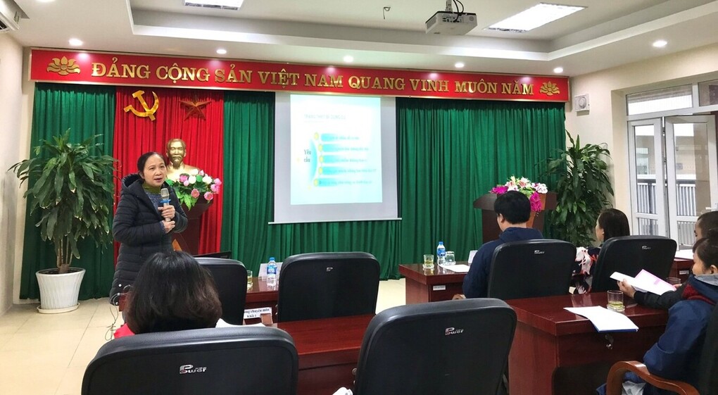 Tiểu học Hoàng Hoa Thám tập huấn phổ biến kiến thức đảm bảo an toàn vệ sinh thực phẩm cho cán bộ, giáo viên, nhân viên