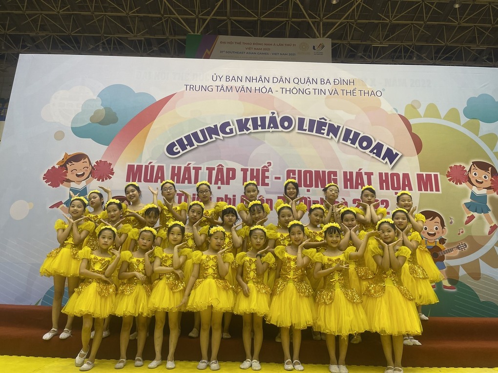 Chung khảo liên hoan múa hát tập thể - giọng hát họa mi Quận Ba Đình hè 2022
