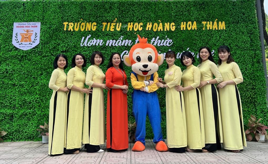 Trường Tiểu học Hoàng Hoa Thám hân hoan chào đón các con học sinh lớp 1 niên khoá 2022 - 2027