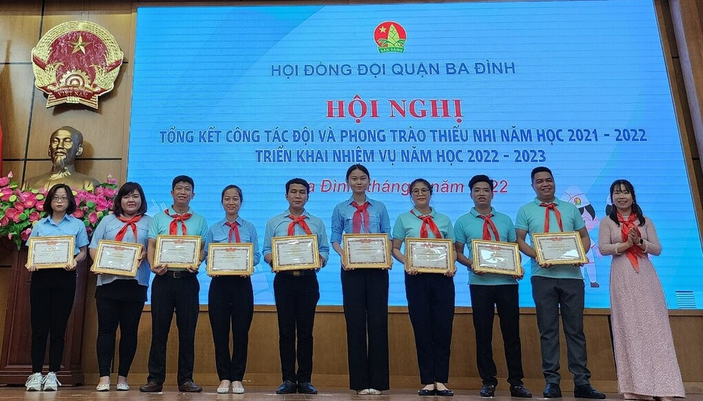 Liên đội Tiểu học Hoàng Hoa Thám tham dự hội nghị tổng kết công tác Đội và phong trào thiếu nhi năm học 2021-2022; Triển khai nhiệm vụ năm học 2022-2023