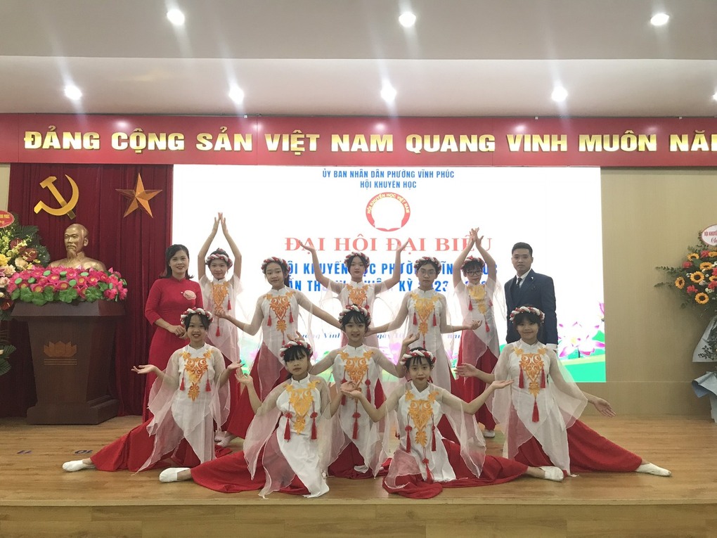 Chào mừng đại hội đại biểu Hội Khuyến học Phường Vĩnh Phúc