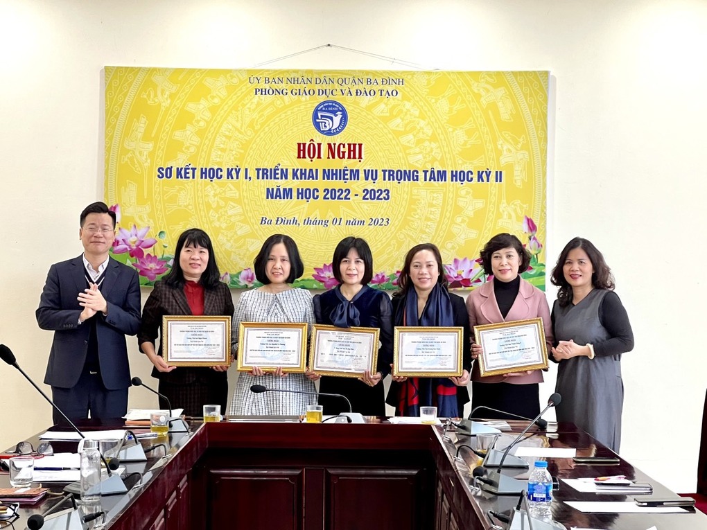 Hội nghị sơ kết học kỳ I, triển khai nhiệm vụ trọng tâm học kỳ II cấp Tiểu học