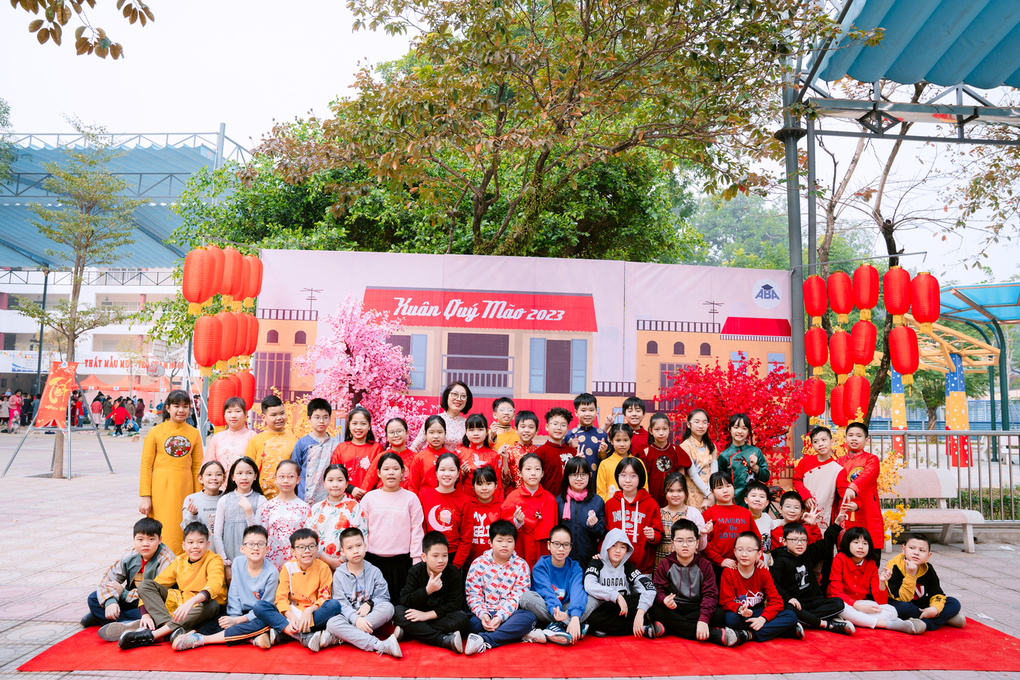Cô trò khối 5 tưng bừng tham dự "Lễ hội bánh chưng" chào xuân Quý Mão 2023