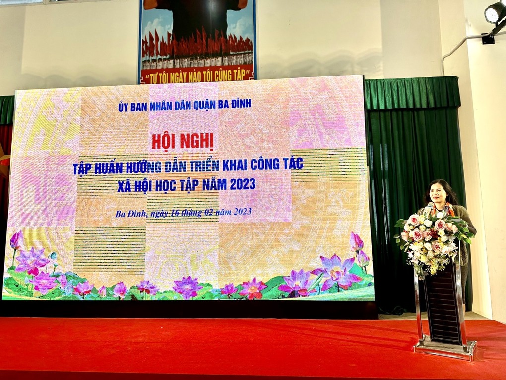 Trường Tiểu học Hoàng Hoa Thám tham gia Hội nghị Tập huấn hướng dẫn triển khai công tác xã hội học tập năm 2023