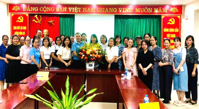 Công tác phối hợp giữa Nhà trường và Cha mẹ học sinh để đảm bảo an toàn cho học sinh trên không gian mạng - Trường Tiểu học Hoàng Hoa Thám tổ chức Hội nghị đối thoại Nhà trường và Cha mẹ học sinh năm học 2025 – 2026