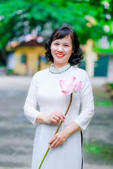 Người xây nền, thắp lửa: Dấu ấn 10 năm của cô Hiệu trưởng Bùi Thị Kim Thúy tại trường Tiểu học Hoàng Hoa Thám