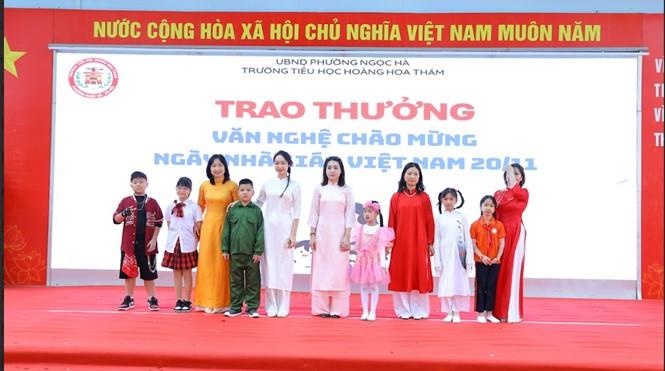 Ngàn lời ca dâng tặng, muôn vạn tri ân lan tỏa – Nghệ thuật tỏa sáng chào mừng Ngày Nhà giáo Việt Nam 20/11