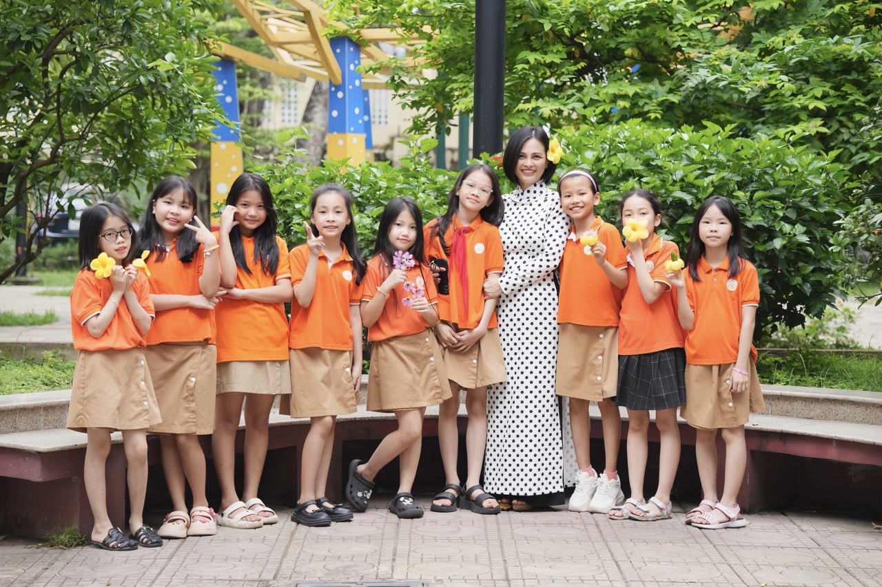 CÔ GIÁO THẠCH ANH THƯ – NGƯỜI TRUYỀN LỬA ĐAM MÊ TIẾNG VIỆT CHO HỌC SINH TIỂU HỌC