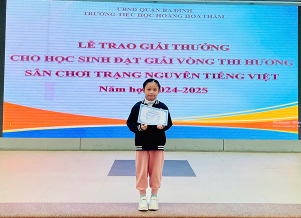 LỚP 3B – TRƯỜNG TIỂU HỌC HOÀNG HOA THÁM TỰ HÀO VỚI LỚP TRƯỞNG XUẤT SẮC: NGUYỄN MINH ANH – BÔNG HOA CHĂM NGOAN, HỌC GIỎI TOÀN DIỆN