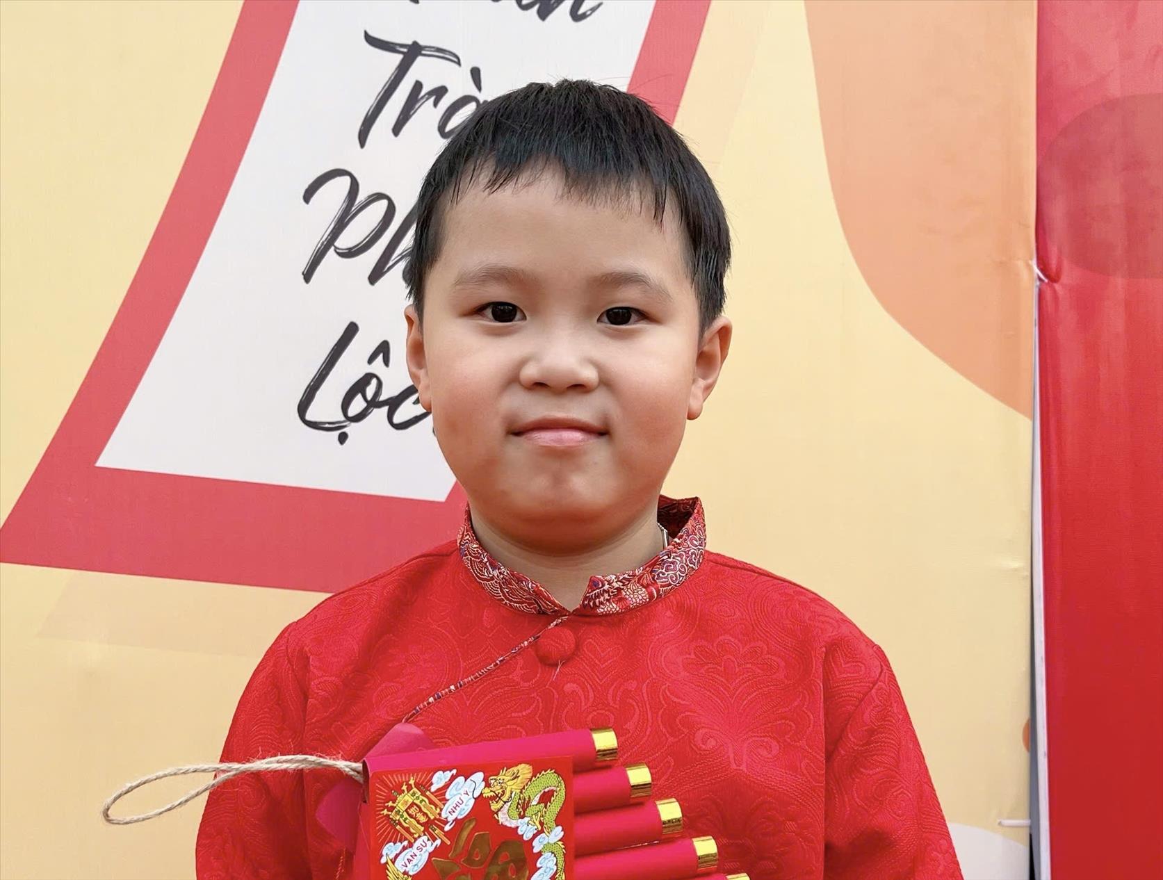 8 giải thưởng trong một năm học – con số ấn tượng của Phan Quang Vinh lớp 1H