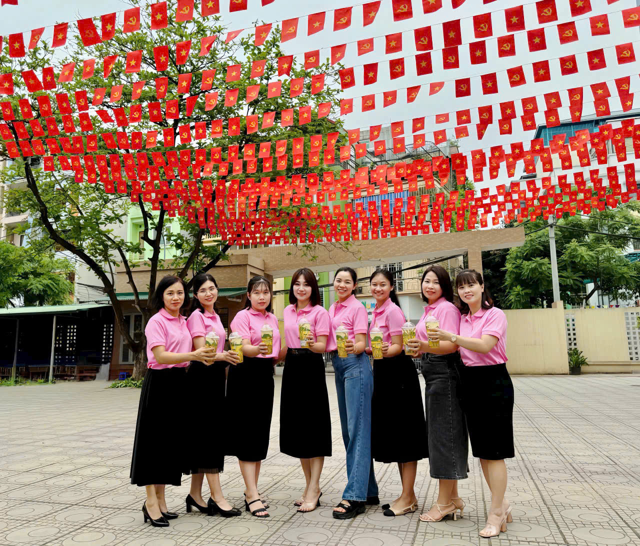 Đội ngũ giáo viên Khối 1 trường Tiểu học Hoàng Hoa Thám – Tận tâm, yêu nghề, sáng tạo