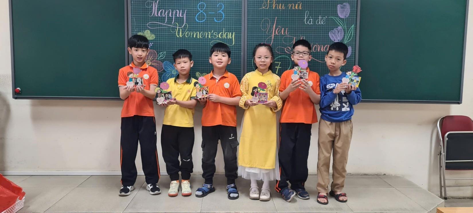 3A7 sôi nổi, tưng bừng trong chuỗi hoạt động chào mừng ngày 8/3