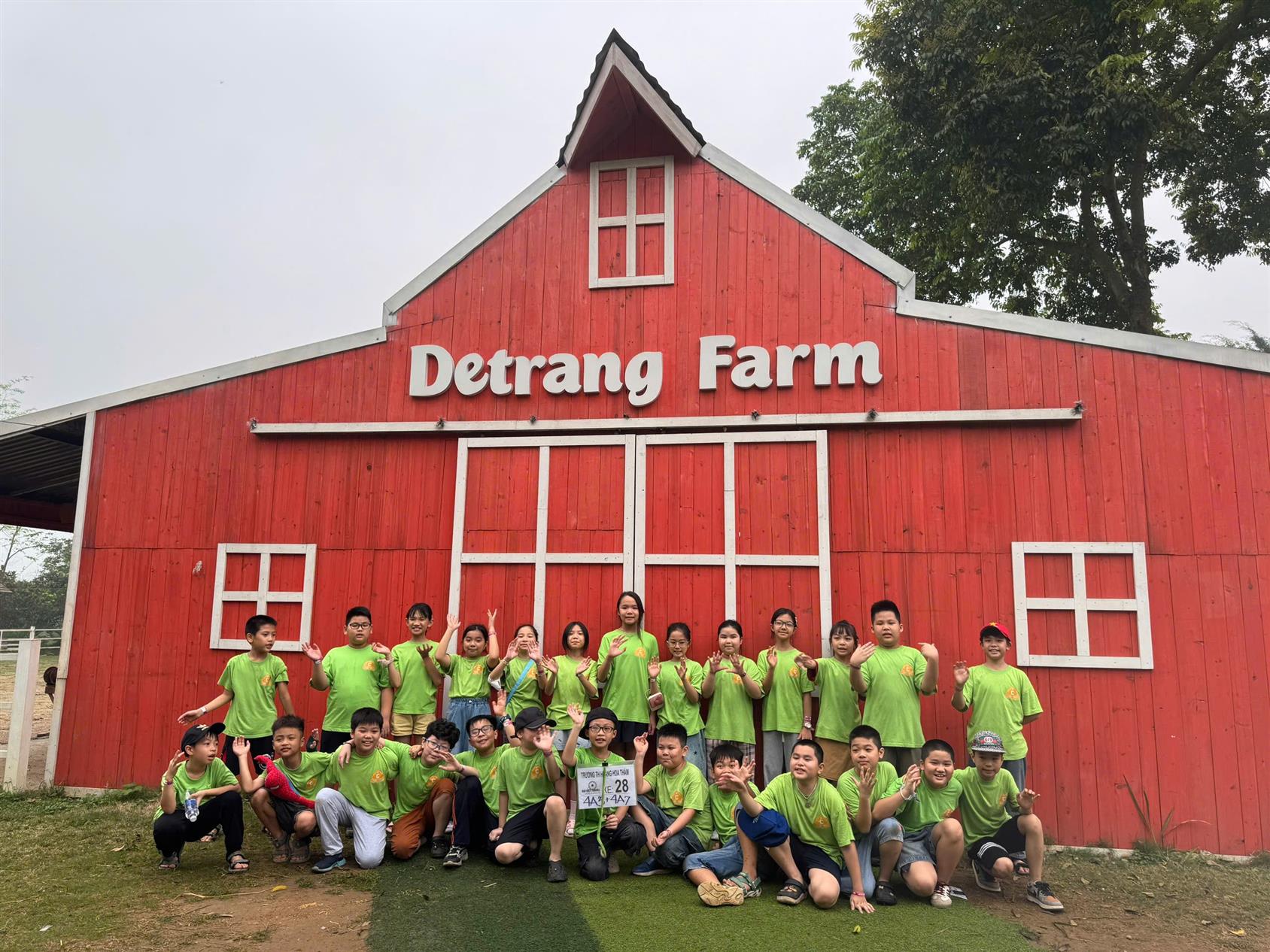 Một ngày trải nghiệm đáng nhớ của học sinh khối 4 tại Dê trắng farm